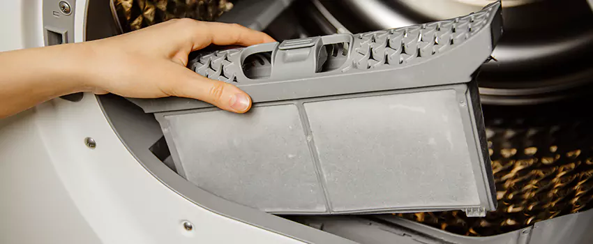 Signs Of A Clogged Dryer Lint Trap in Commack, New York